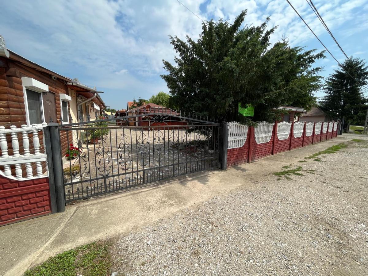 Tiszavirag Apartman Tiszakeszi Ngoại thất bức ảnh